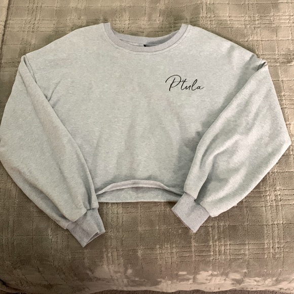 P’Tula Crew Neck Crop Sweatshirt - Picture 1 of 5